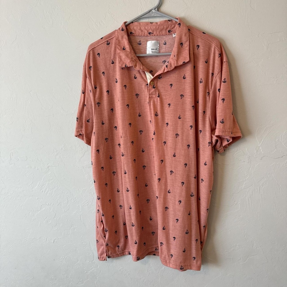 Isle of Tees pink polo shirt with sailboat print. Size XL